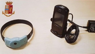 Braccialetto elettronico per un uomo accusato di stalking